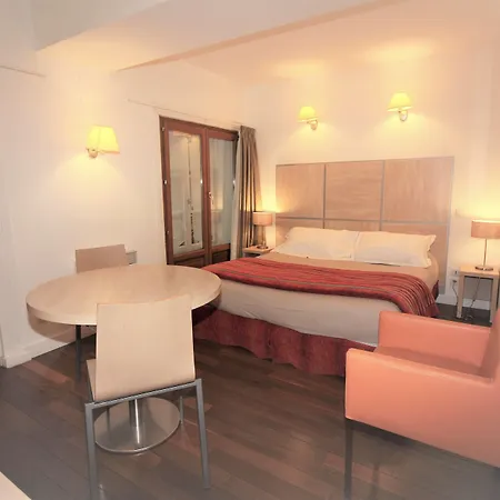 Western Saint-antoine Hotel 3*