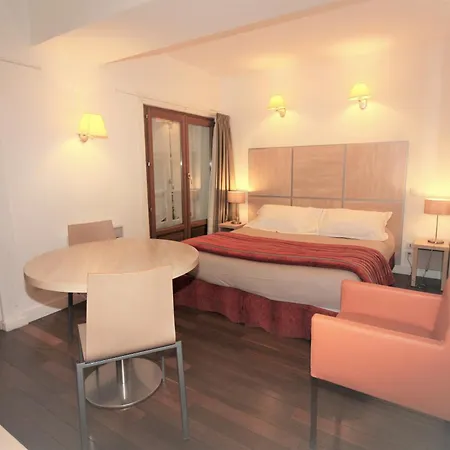 Hotel Western Saint-antoine 3*