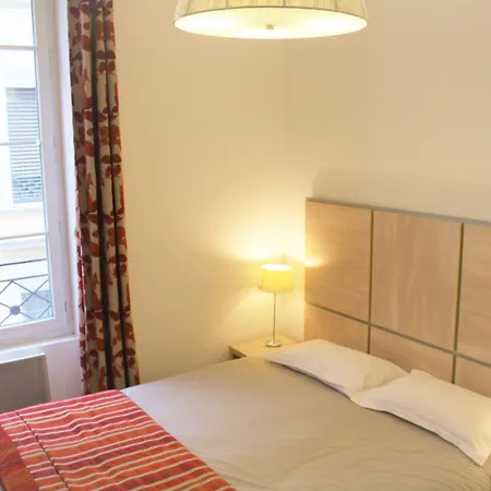 Hotel Western Saint-antoine 3*