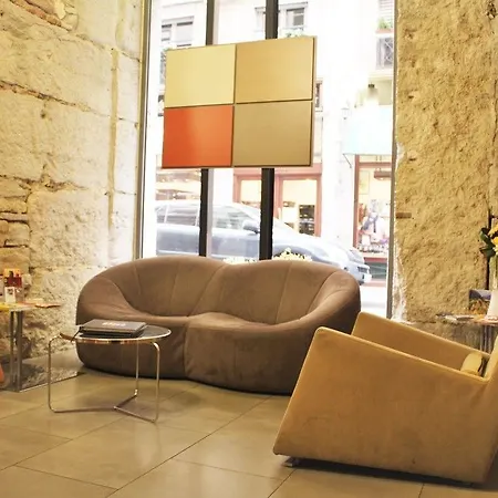Hotel Western Saint-antoine 3*